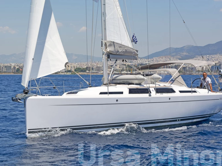 Bareboat Rental Sailboat Hanse with a boat licence