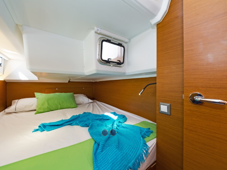 Sailboat rental in Rhodes (City) - Jeanneau Sun Odyssey 440