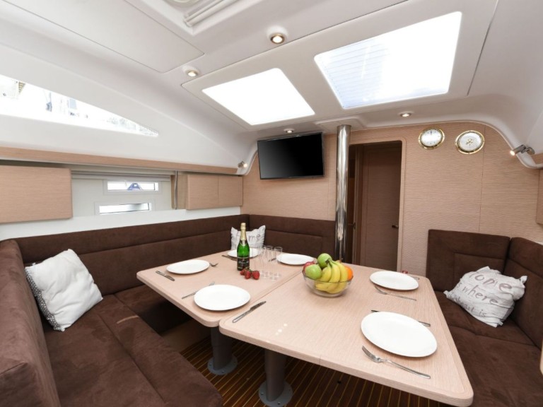 Sailboat rental with or without captain Elan Zadar