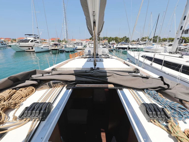 Sailboat for rent Zadar at the best price