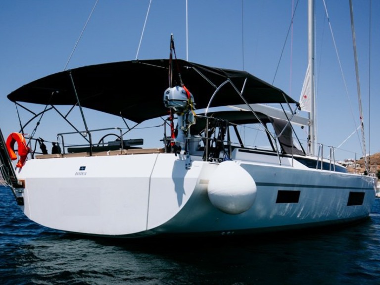 Rent a Bavaria Bavaria C57 Lávrio