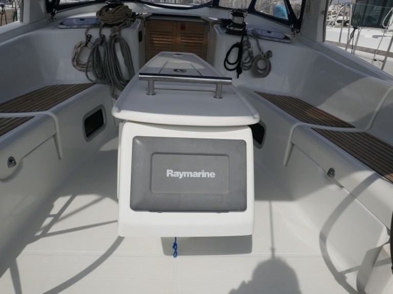 Sailboat rental in Lávrio - Bénéteau Oceanis 50