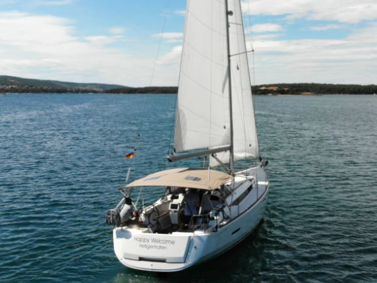Jeanneau Sun Odyssey 419 in Punat on SamBoat