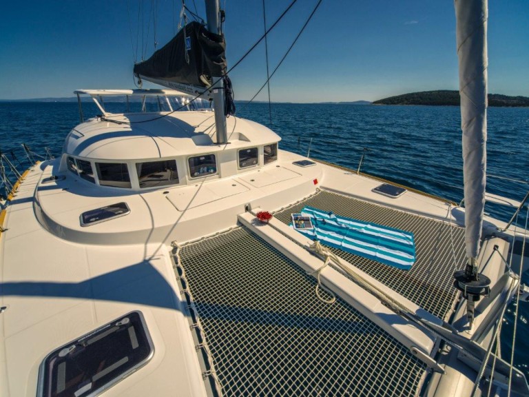 Bareboat Rental Catamaran Lagoon with a boat licence