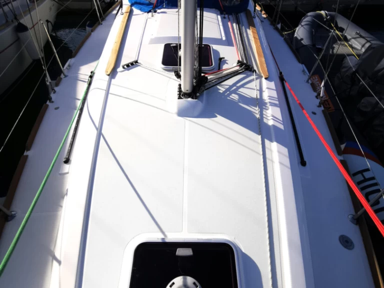 Sailboat for rent Novi Vinodolski at the best price