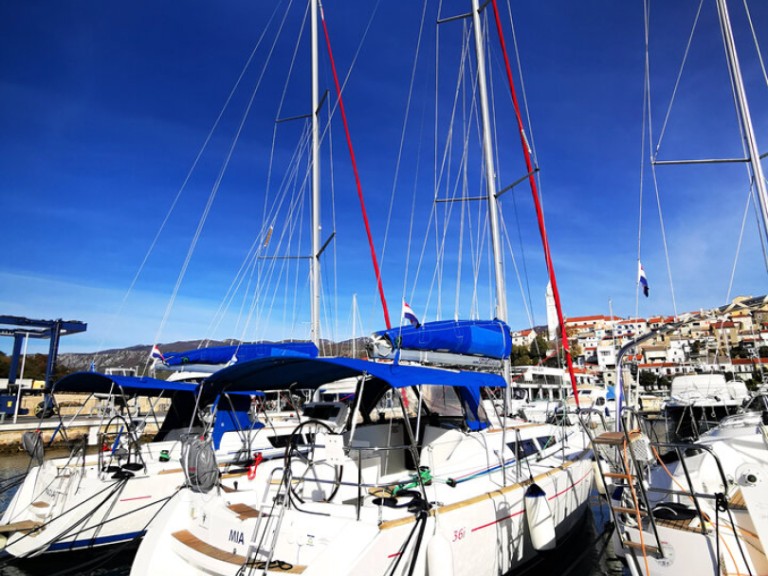 Sailboat for rent Novi Vinodolski at the best price