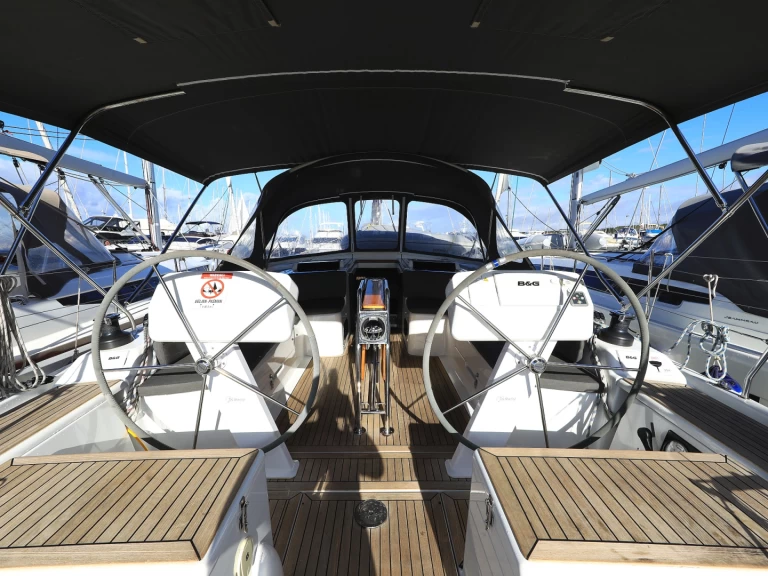 Sailboat for rent Biograd na Moru at the best price