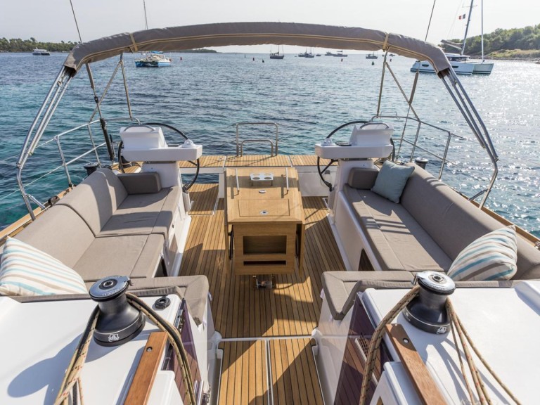 Rent a Dufour Dufour 520 Grand Large Primošten