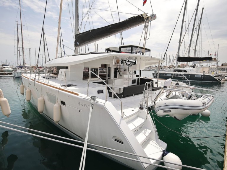 Catamaran rental in Biograd na Moru - Lagoon Lagoon 450 Sport Top