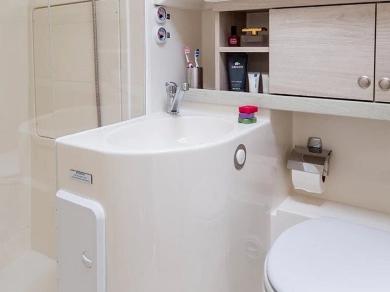 Houseboat for rent Decize at the best price