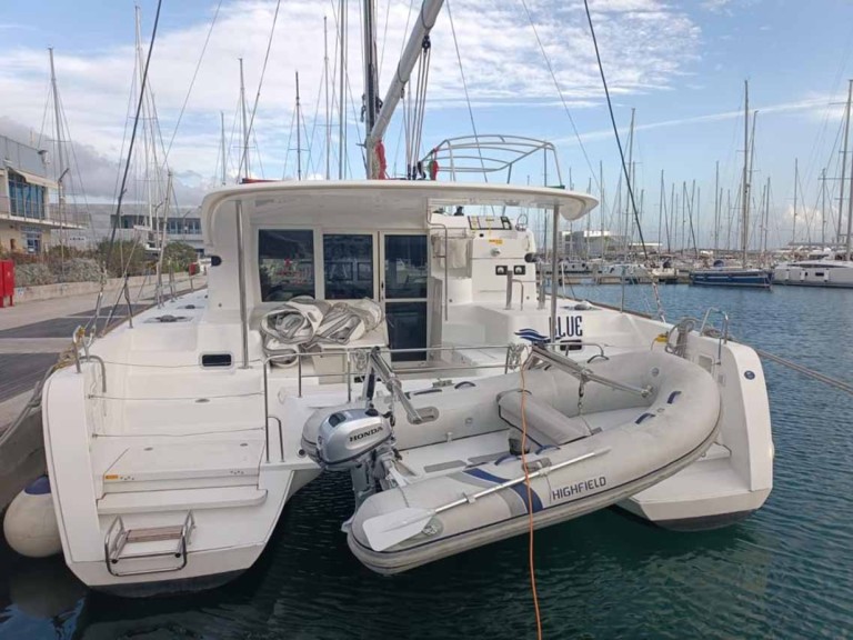 Yacht charter Pula cheap Lagoon 40