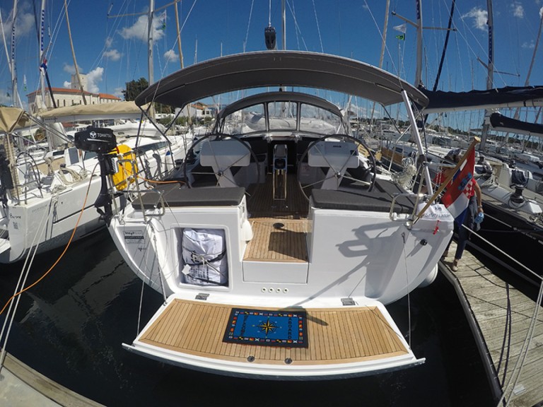 Yacht charter Mandalina Marina cheap Hanse 458