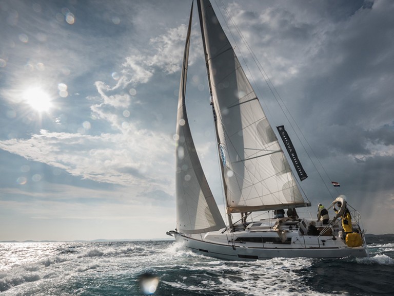 Sailboat for rent Šibenik at the best price