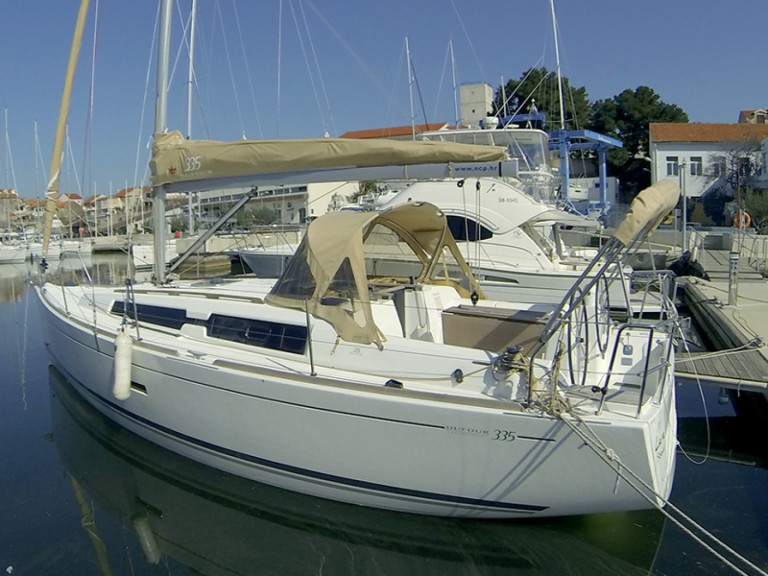 Sailboat rental in Šibenik - Dufour Dufour 335 Grand Large