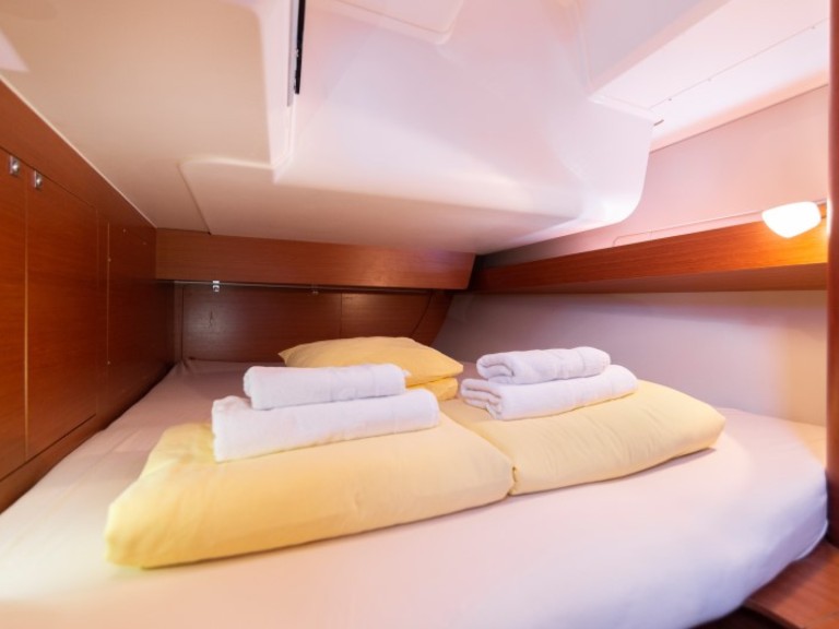 Sailboat rental with or without captain Dufour Šibenik