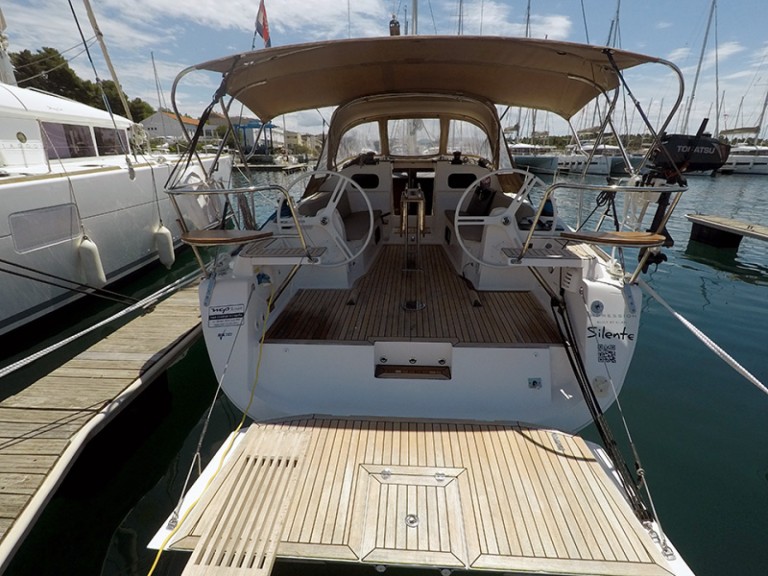 Sailboat rental in Šibenik - Elan Impression 40
