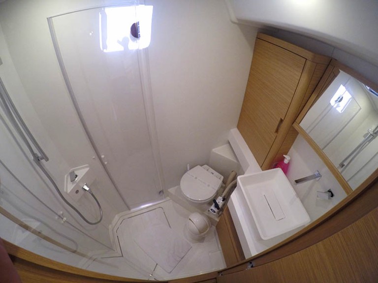 Sailboat for rent Šibenik at the best price