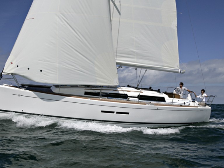 Dufour Dufour 375 Grand Large in Šibenik on SamBoat