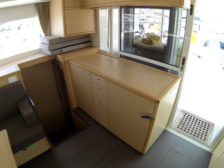 Catamaran for rent Šibenik at the best price