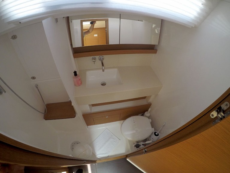 Bareboat Rental Sailboat Dufour with a boat licence