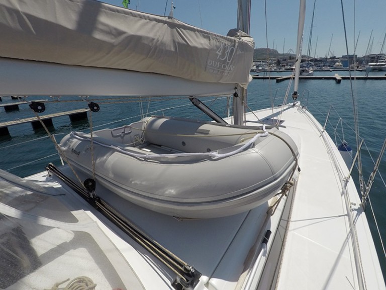 Yacht charter Šibenik cheap Dufour 430 Grand Large