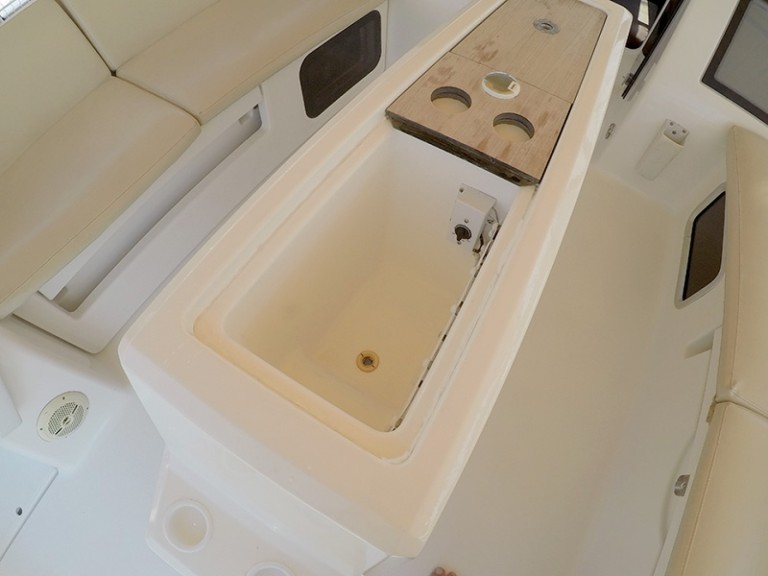 Bareboat Rental Sailboat Dufour with a boat licence