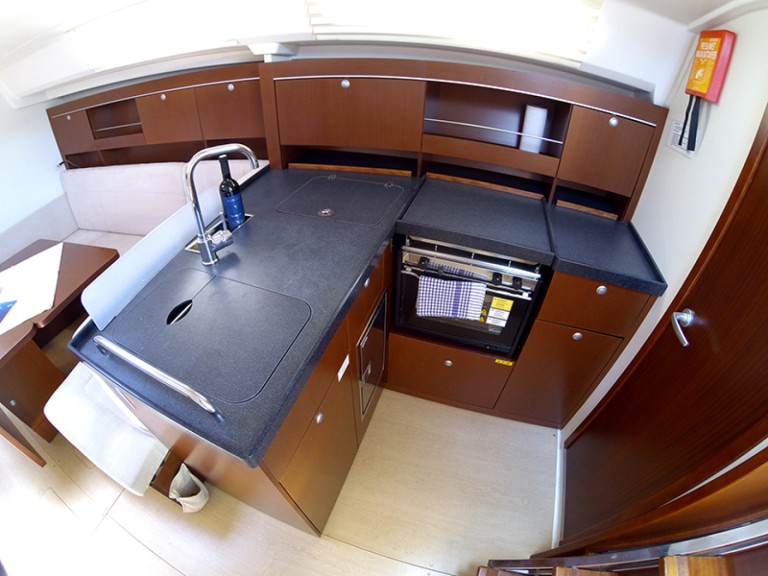 Bareboat Rental Sailboat Hanse with a boat licence