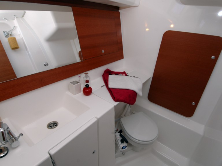 Boat rental Dufour Dufour 335 Grand Large in Šibenik on Samboat