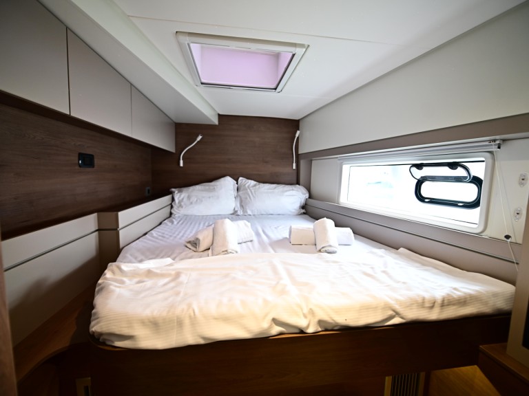 Rent a Bali Catamarans Bali 4.4 Olbia
