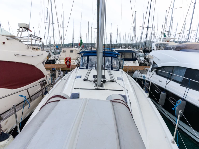 Bénéteau Oceanis 40.1 in Castiglioncello on SamBoat