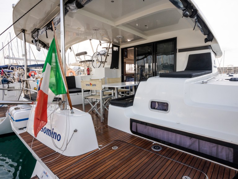 Bareboat Rental Catamaran Lagoon with a boat licence