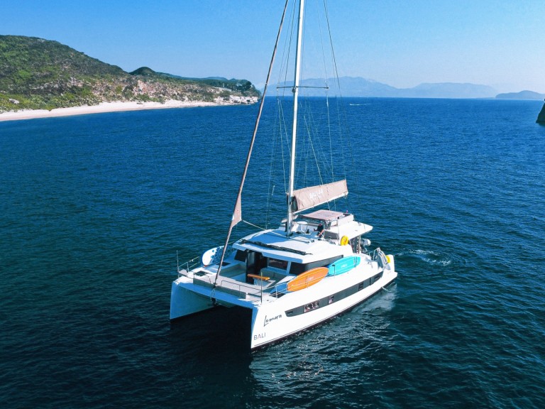 Bareboat Rental Catamaran Bali with a boat licence