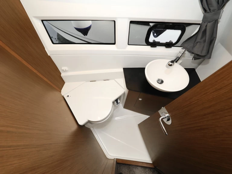 Motorboat for rent Biograd na Moru at the best price