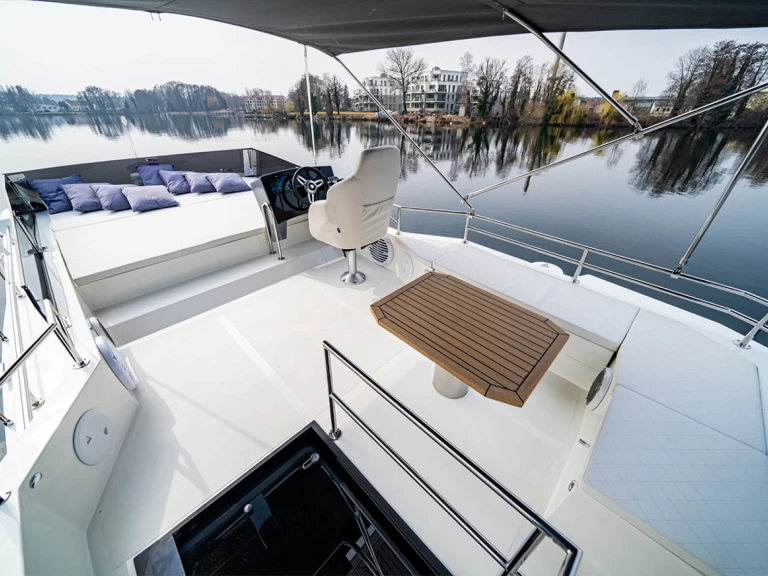 Luxury Yacht rental in Sukošan - Cobra Yachts Seamaster 45