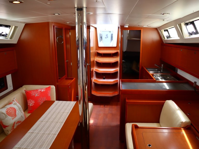 Yacht charter Alimos cheap Oceanis 41