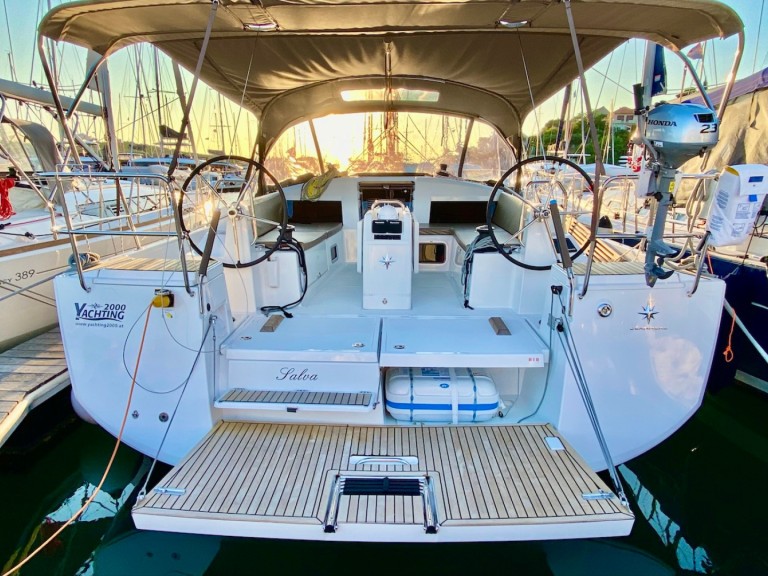 Sailboat for rent Šibenik at the best price