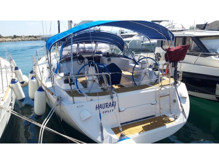 Bareboat Rental Sailboat Dufour with a boat licence