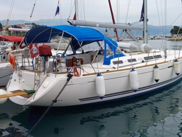 Sailboat for rent Split at the best price