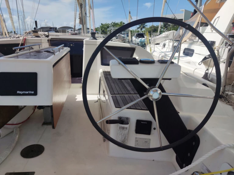Yacht charter Bas du Fort cheap Dufour 390 GL