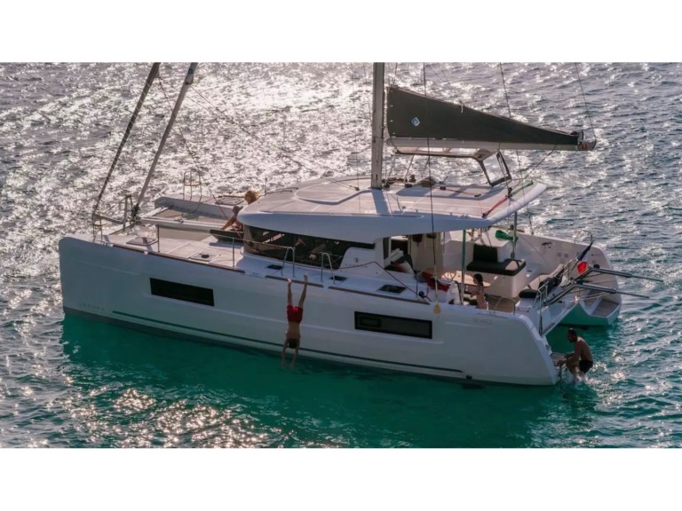 Catamaran for rent Marina Cala dei Sardi at the best price