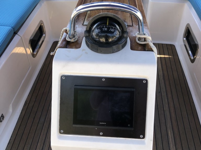 Rent a Bavaria Cruiser 46 Mali Lošinj