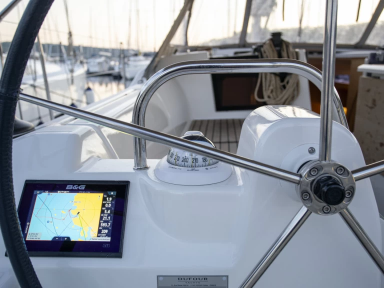 Yacht charter Pula cheap Dufour 412 Grand Large