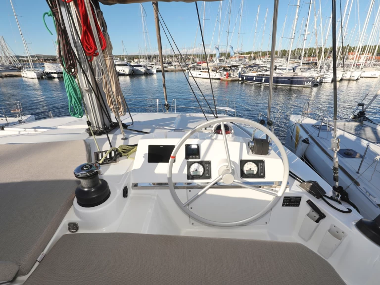 Catamaran rental in Biograd na Moru - Bali Bali 4.2