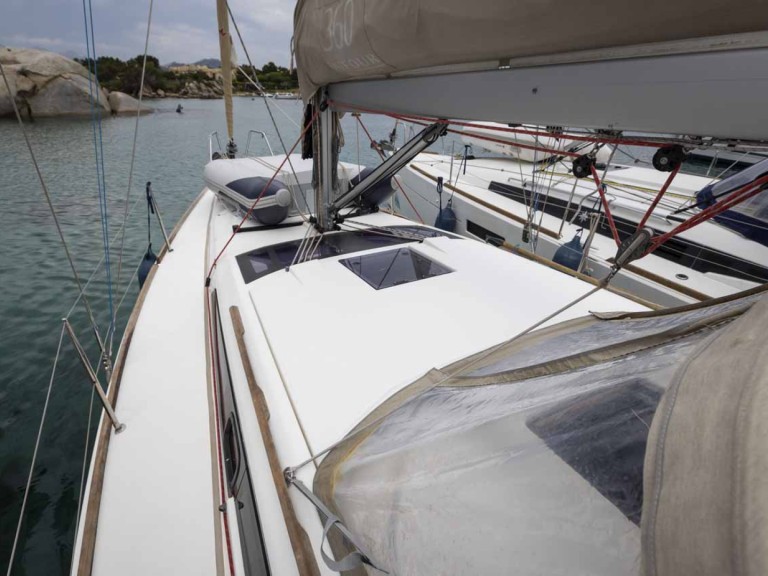 Yacht charter Golfo Aranci cheap Dufour 360 Grand Large