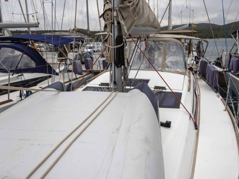 Sailboat rental in Golfo Aranci - Dufour Dufour 360 Grand Large