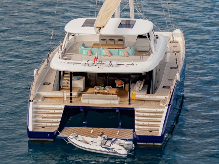 Catamaran rental with or without captain Sunreef Saint Martin