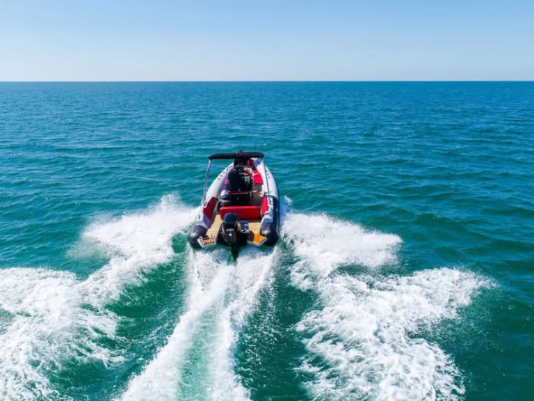 Prua al vento THOR 7.0 charter bareboat or captained in  L'Herbaudière