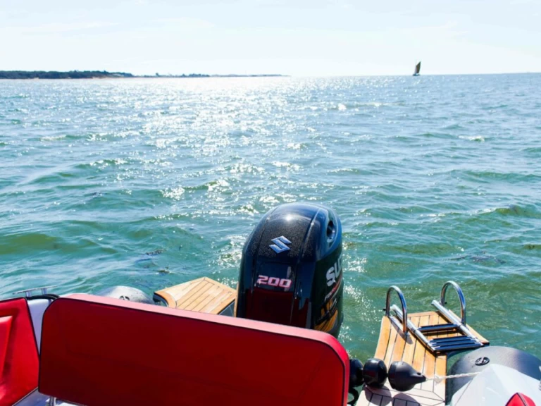 Rent a Prua al vento THOR 7.0 L'Herbaudière