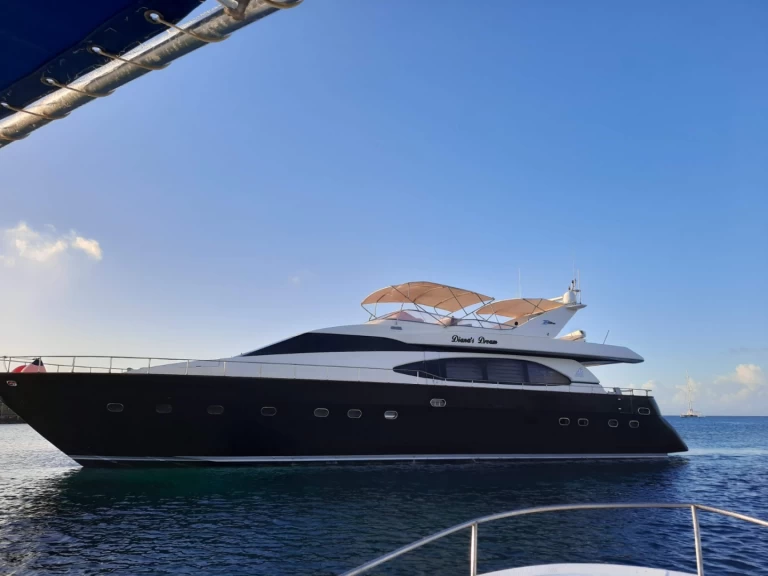 Rent a Azimut Azimut 85 Ultimate La Romana