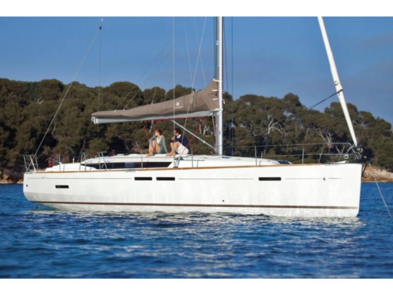 Jeanneau Sun Odyssey 439 charter bareboat or skippered in  Hyères